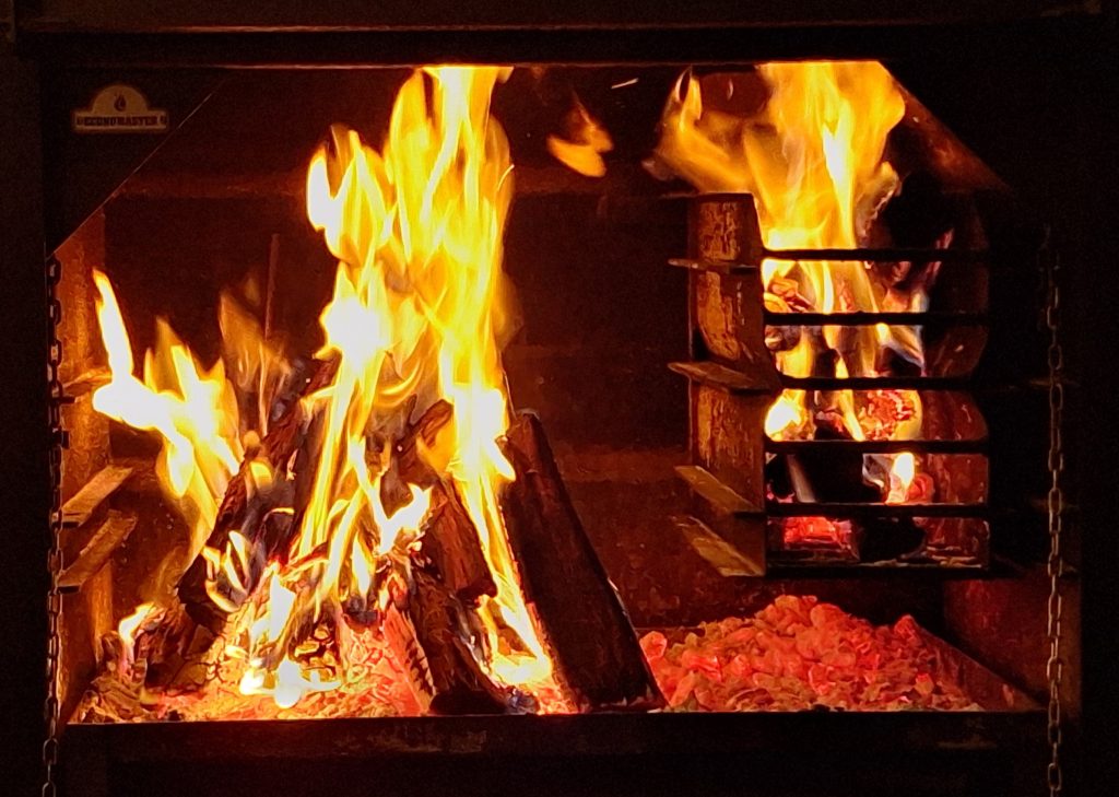 Kammeeldoring Braai Wood fire